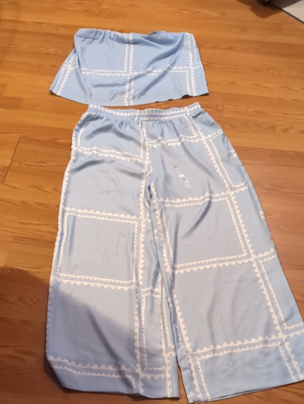 PETAL & PUP Women's Petal and Pup Ezra Strapless Pant Set - Picture 6 of 16
